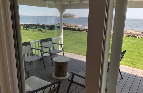 Madison Cottage | Direct waterfront renovated cottage.