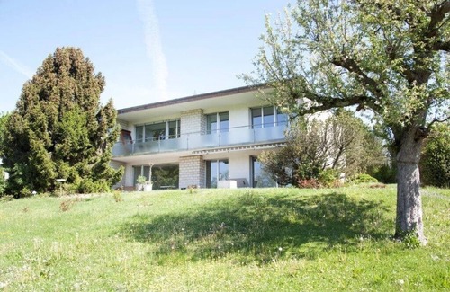 Uster District House | Directly at the nature reserve, nevertheless by S-Bahn in 15 minutes in Zurich city