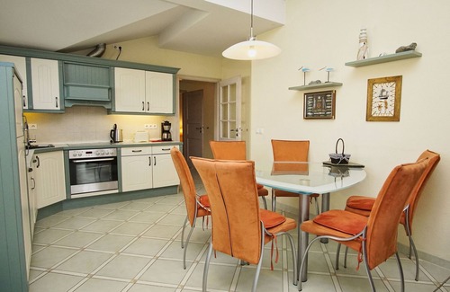 Glowe Apartment | Directly behind the dune, with balcony and sea view - Strandvilla Böck FeWo 15