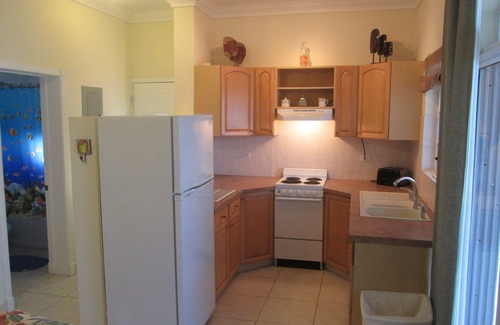 Great Exuma Condo | DIRECTLY on HOOPERS BAY BEACHFRONT CONDO 3bed/3Bath and STARLINK fast WIFI