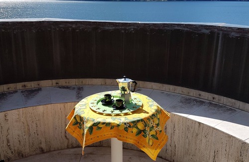Cima Apartment | Directly on Lago di Lugano with boat mooring