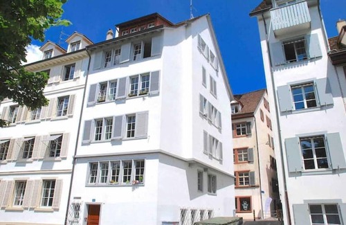 Basel City Centre Apartment | Directly on the Rhine: 40 sqm - BLUE LOUNGE apartment