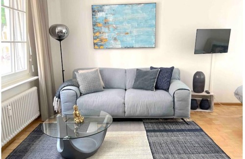Basel City Centre Apartment | Directly on the Rhine: 40 sqm - BLUE LOUNGE apartment