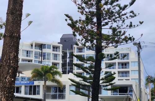 Miami Apartment | Directly Opposite Burleigh North Surf Club