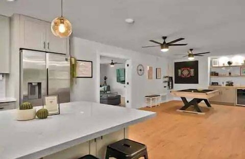 Medical Center District House | Director's Cut - A Birdy Vacation Rental