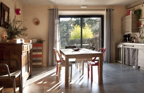 Apt Apartment | Disabled-friendly apartment on the ground floor of an old country house