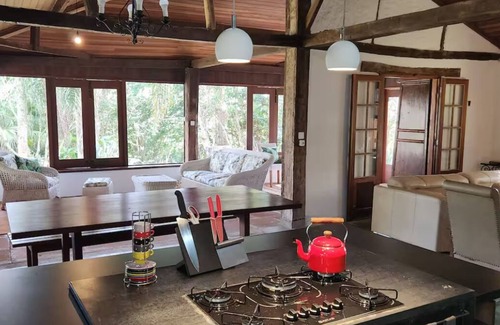 Ibiuna House | Disconnect. Reconnect. Welcome to CASA5.