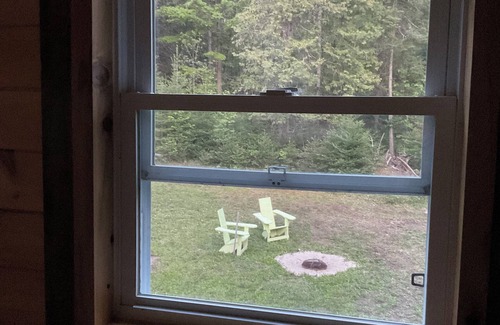 Lanark Highlands House | Disconnect to connect, heal within the hug of the forest.