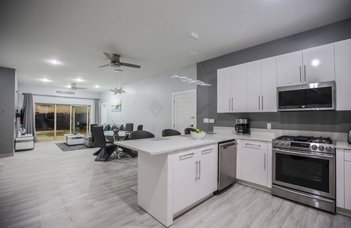 Long Bay Villa | DISCOUNT, 2BR PRIVATE VILLA, OCEAN VIEW, LUXURIOUS AMENITIES, STEPS TO THE BEACH