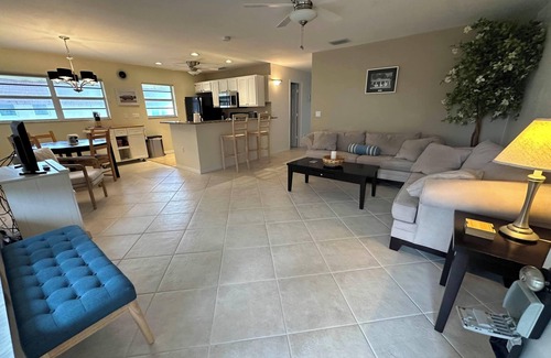 Indian River Shores Condo | DISCOUNT RATE! VERO BEACH DIRECT OCEAN FRONT LUXURY: MAKE YOUR DREAMS A REALITY