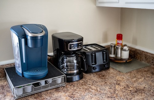 Naples House | Discount! Spacious home in Naples minutes from Wren's Roost,Skiing,Hiking