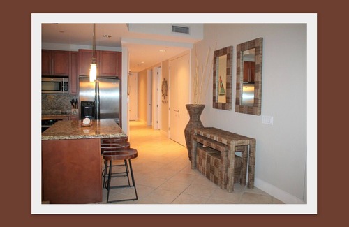 South Padre Island Condo | Discounted End-of-Summer Rates on 9th Floor Beachfront Condo at Sapphire!