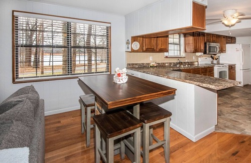 Andersonville House | DISCOUNTS Available, Norris Lake, RARE FLAT lot, Lakefront Ranch Hm, pvt. dock