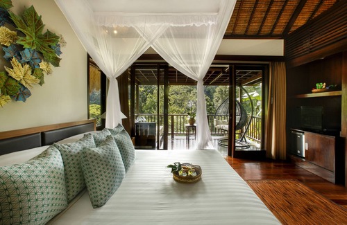 Payangan Resort | Discover a Luxury Jungle Experience .
