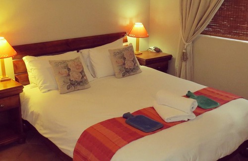 Parow North Apartment | Discover Cape Town - a Home from home