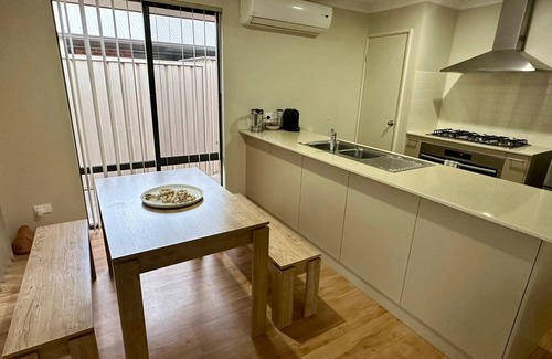 South Bunbury House | # Discover Comfort and Convenience at South Bunbury Holiday Home: Your Ideal Getaway