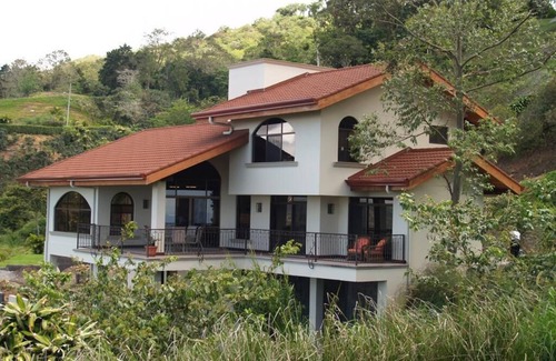 San Ramon House | Discover Costa Rica