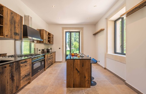 Fontvieille Villa | Discover Domaine de Rocqueval: Your Luxurious Getaway in the Heart of the Alpill