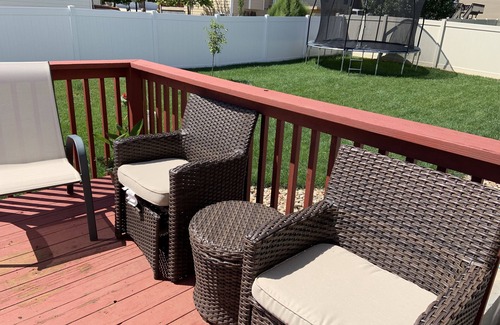 Rapid City House | Discover history close by! Spacious 5-bedroom home, easy access to Mt Rushmore