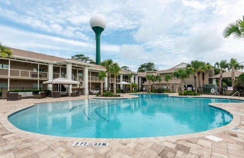 Jekyll Island House | Discover Jekyll Island from a Charming Retreat | Pool, Free Breakfast & Parking
