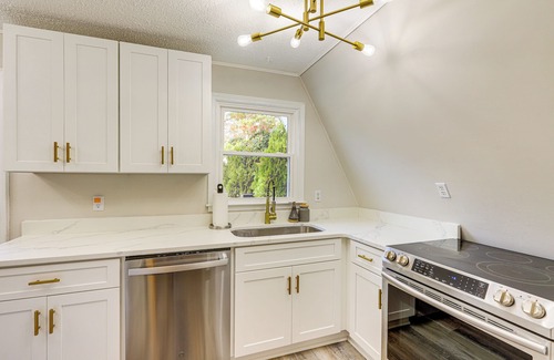 Jackson House | Discover Lakeside Bliss at Jackson Lake!