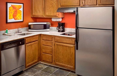 Bethlehem Hotel | Discover Lehigh Valley Attractions w/Parking & Swimming Pool, Free Breakfast