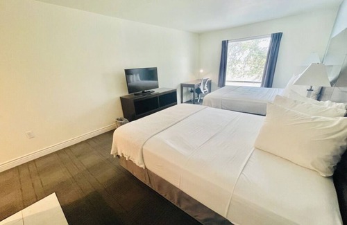 Cuero House | Discover More of Cuero, TX! Pet-friendly Unit w/ Kitchenette, FREE Parking!