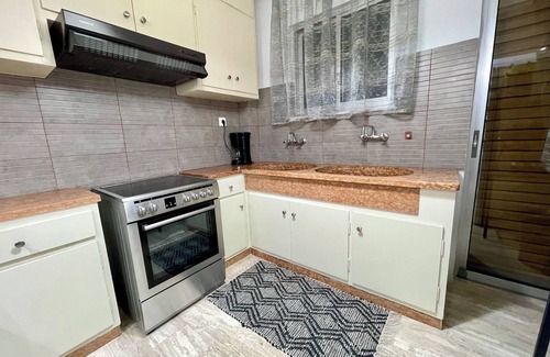 Nea Ionia House | Discover NARIZON Rental Apartment-5 minutes away from the Olympic Stadium (OAKA)
