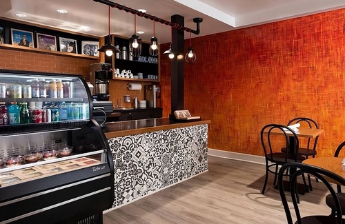 Norma Triangle Apartment | Discover Petersen Automotive Museum Modern Units, Pet -Friendly