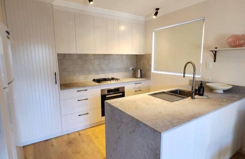 Bundeena Apartment | Discover Royal National Park in this Stylish 1BR