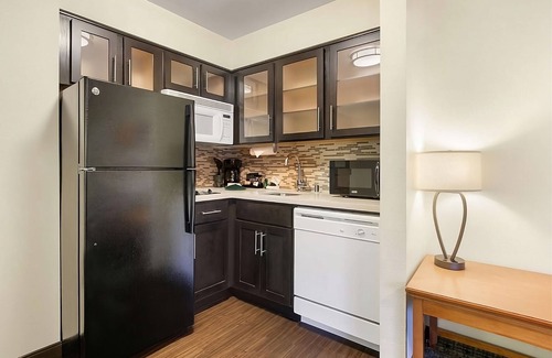 Carmel Mountain Ranch Hotel | Discover San Diego: Comfortable Unit w/Pool, Breakfast & Pet-Friendly Stay!