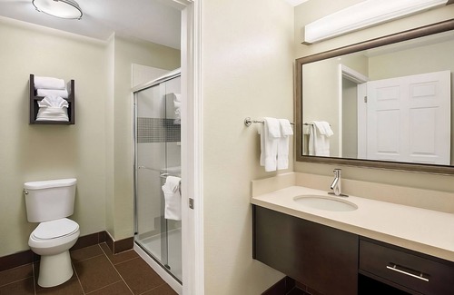 Carmel Mountain Ranch Hotel | Discover San Diego: Comfortable Unit w/Pool, Breakfast & Pet-Friendly Stay!