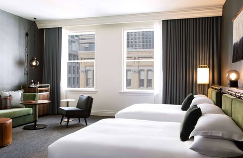 Downtown Seattle Hotel | Discover Seattle's Hidden Gem! Close to Pike Place Market, Pet-Friendly Stay!