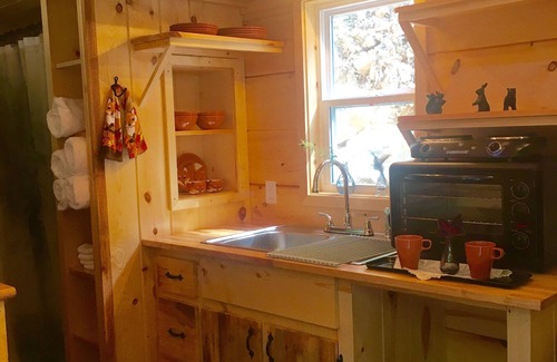 Newport Cabin | Discover Serenity at TinyFox Cabin: Your Perfect Getaway Surrounded by Nature