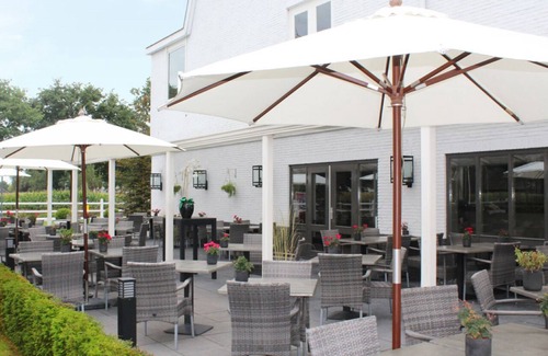 Bosgebied House | Discover Soest: Hotel Stay with Free Parking and Easy Access to Nature