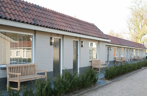 Bosgebied House | Discover Soest: Hotel Stay with Free Parking and Easy Access to Nature