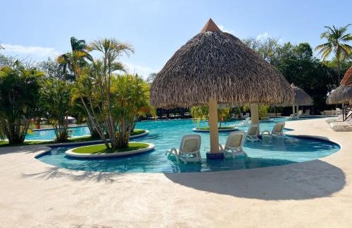 Playa Coronado Apartment | Discover The Best Area of Coronado with Pool