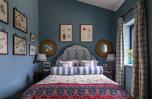 Malmesbury House | Discover the Enchantment of Gilboa House: Where Nature's Palette Meets Luxury in the Heart of Cotswo