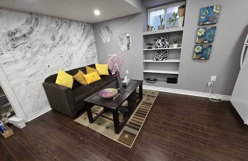 Brampton House | Discover the perfect blend of comfort & convenience in this one bedroom basement