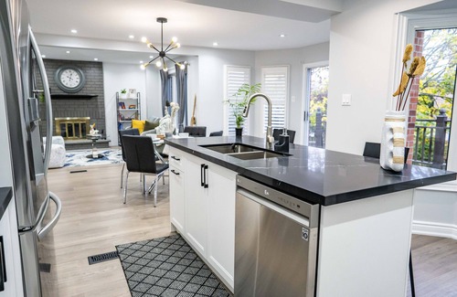 Ajax House | Discover the perfect fusion of Style and Comfort your home away from home.