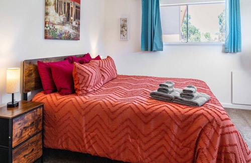 Oakland Apartment | Discover this charming residence in the heart of Oakland, CA