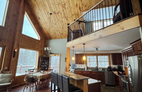Whitefield House | Discover tranquility in the White Mountains, your perfect 3-bed retreat