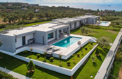 Nea Propontida Villa | Discover unforgettable sunsets at Sunset Villa, Halkidiki's hidden gem