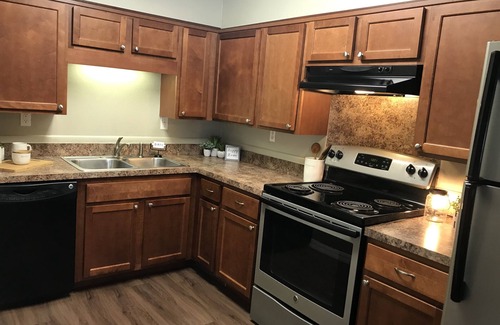 Sawgrass Apartment | Discover Your Perfect Retreat: Cozy Modern 1 Bedroom Apartment Awaits