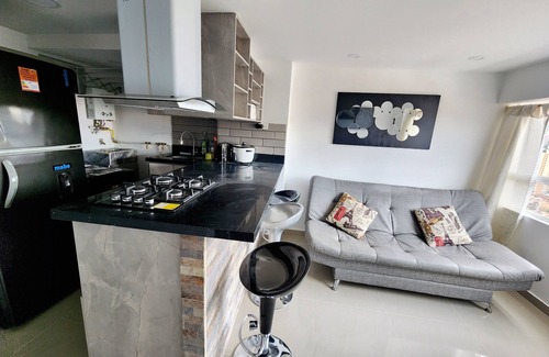 Robledo Apartment | Disfruta Medellín: Comodo Apartamento Completo con Parqueadero Privado