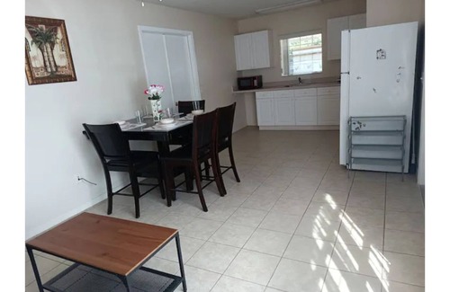 Highlands Reserve Condo | Disney 1 bedroom home kitchen living room