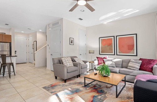 Kissimmee House | ♥︎ Disney-3 miles ♥︎ Private HotTub ♥︎Top Resort♥︎