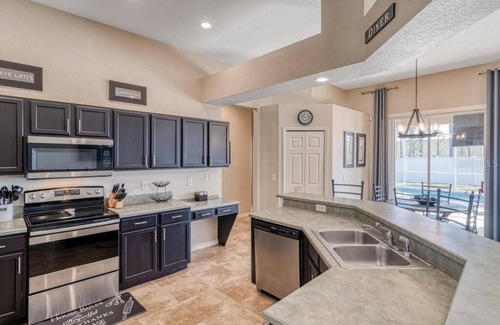 Highlands Reserve Villa | Disney Dreams Villa Spacious 5 Bed 3 Bath Highland Reserve Near Disney Parks