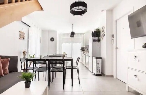 Saint-Germain-sur-Morin House | Disney Villa:3 Suites+1 Chambre Enfants+parking