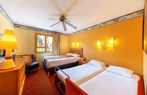 Coupvray Hotel | Disney Hotel Santa Fe